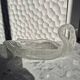 Vide-poche cygne vintage en verre bullé texturé – Coupe centre de table