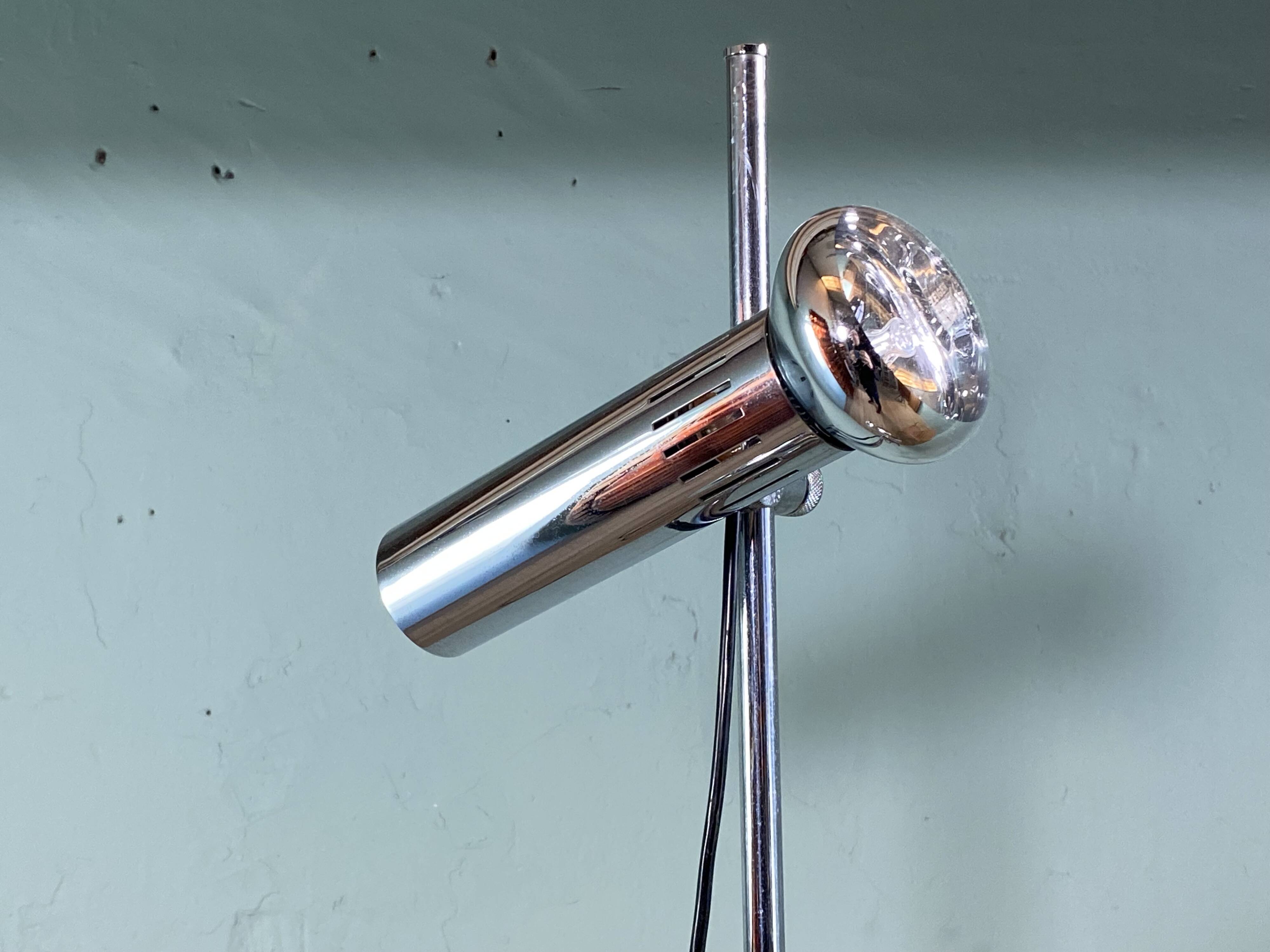 Lampadaire vintage design 70
