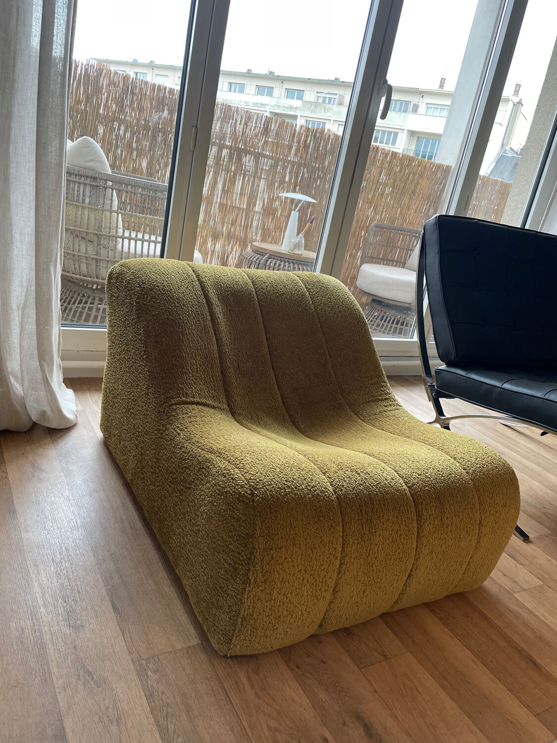 Chromatic armchair by Kwok Hoï Chan for Steiner - khaki fabric