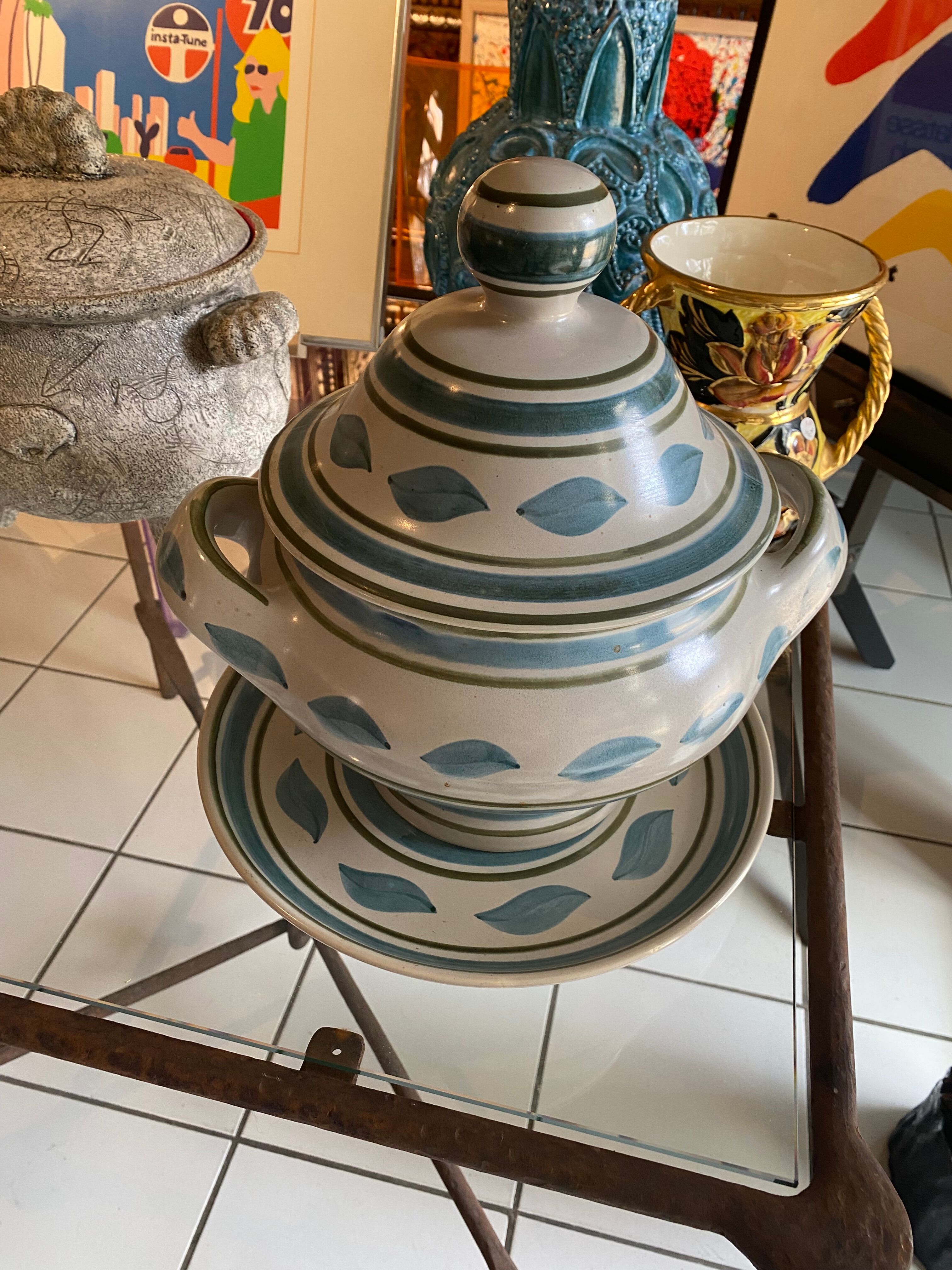 Vintage tureen signed Longchamps