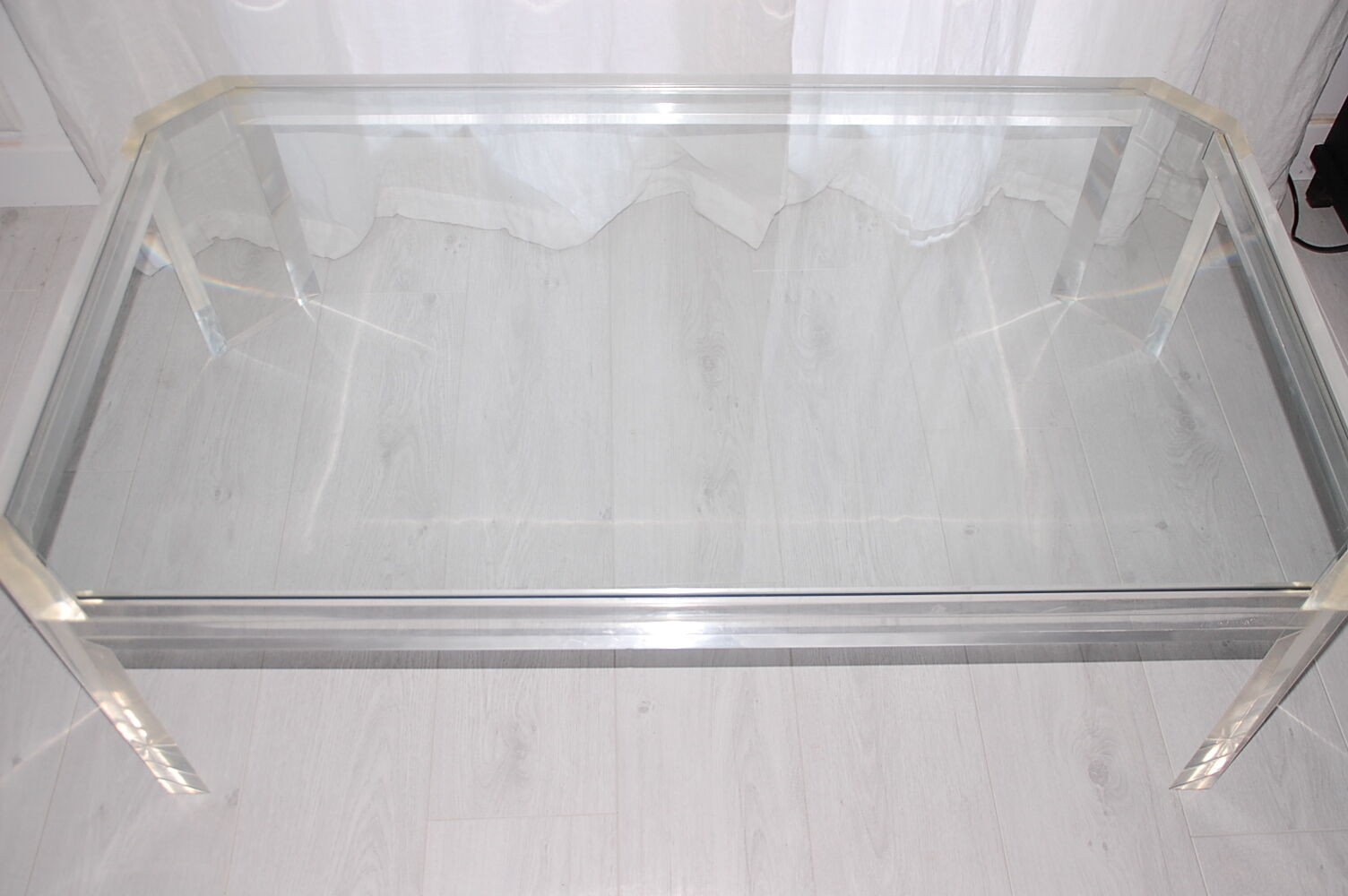 Table years 70/80 low David Lange