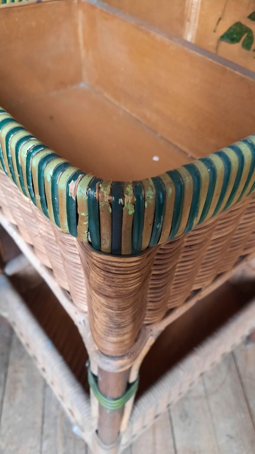 Rattan and bamboo worker