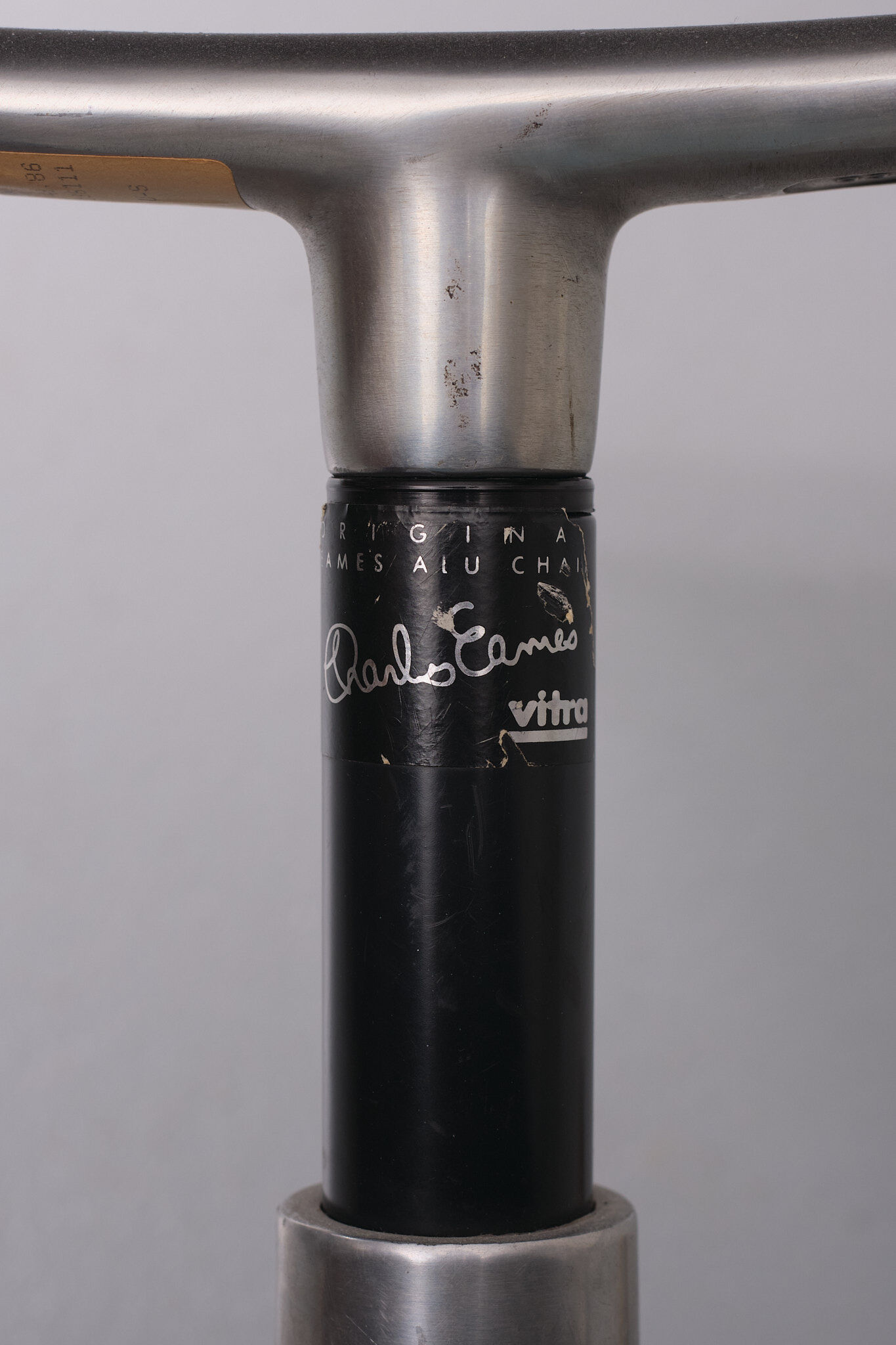 Leather Arm Chair Charles and Ray Eames Model EA108