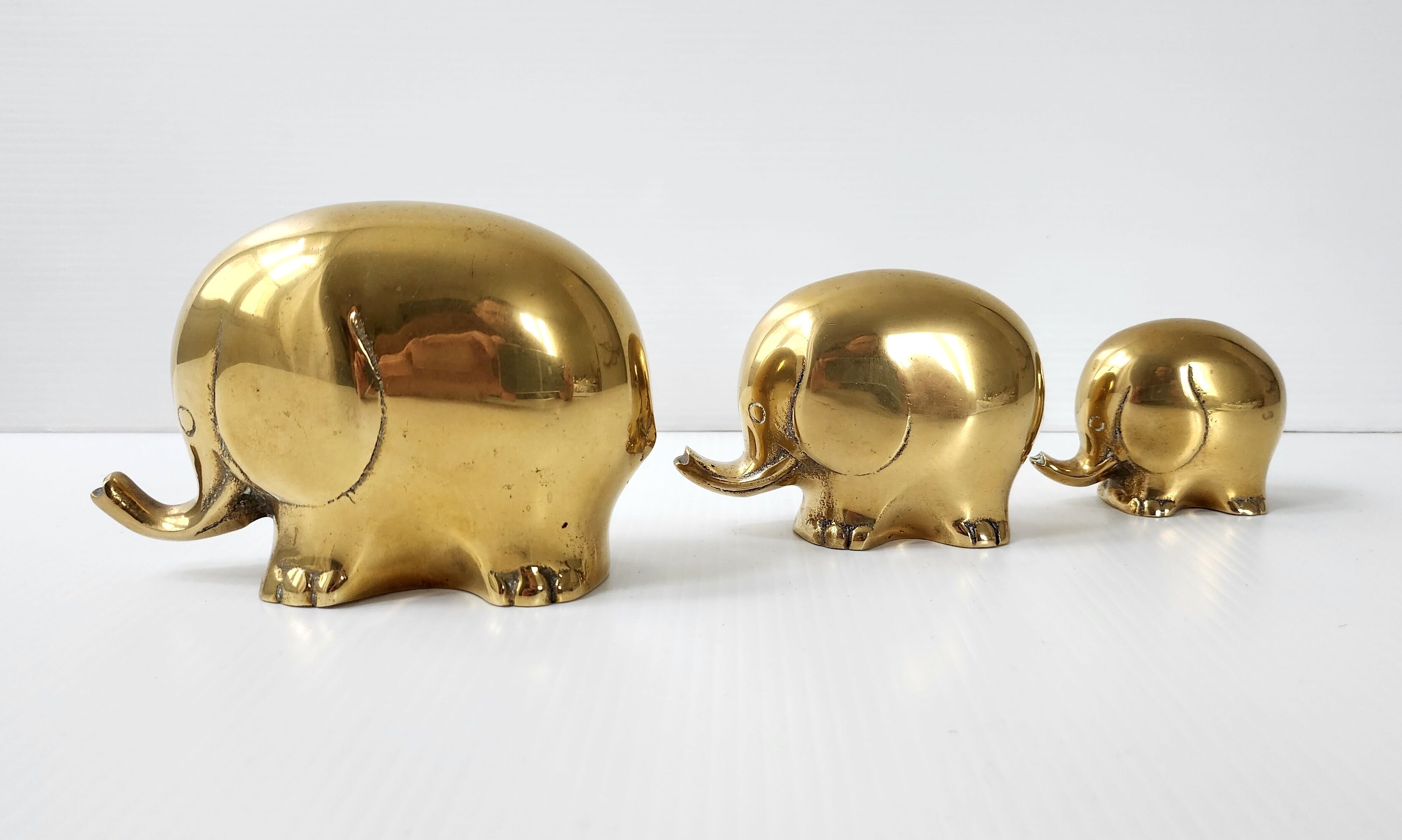 Suite de 3 éléphants en laiton vintage 1970