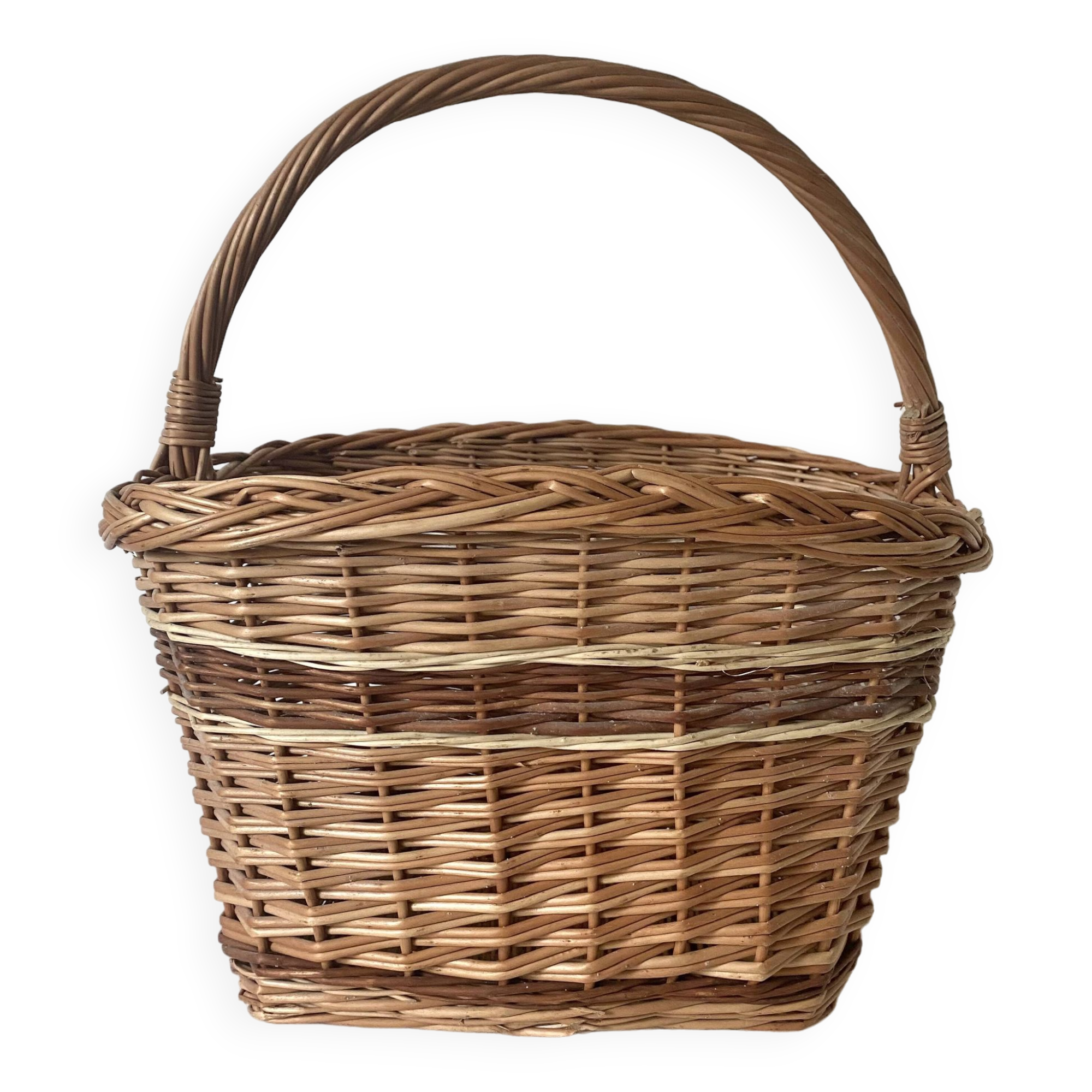 Two-tone woven wicker basket