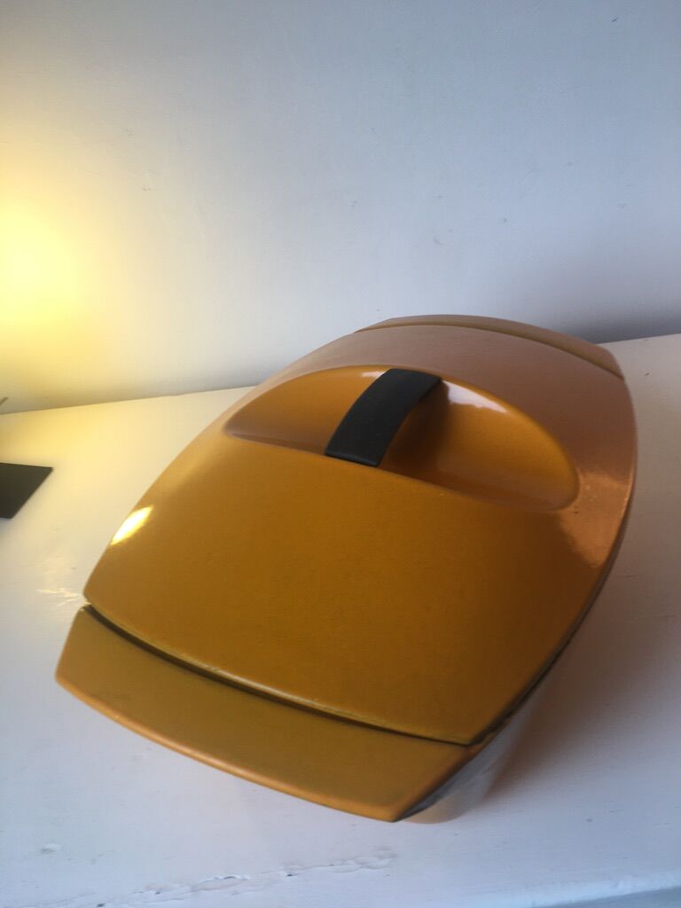 Cocotte orange Le Creuset "La Coquelle" by Raymond Loewy