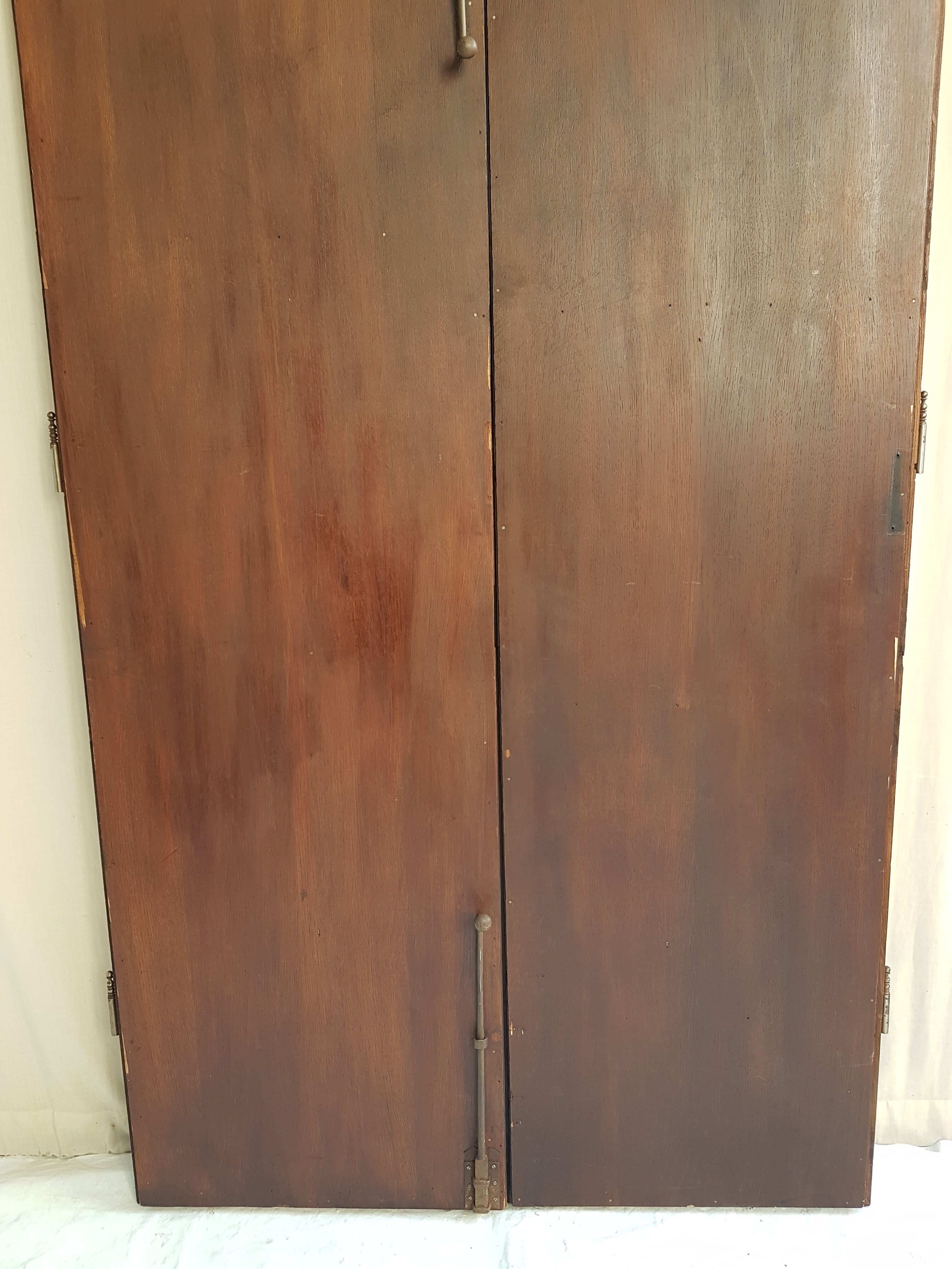 2 Doors closet/19th wardrobe