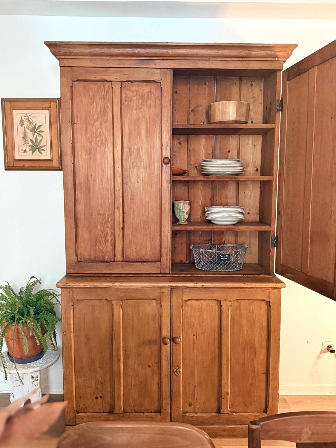 Parisian sideboard in solid wood