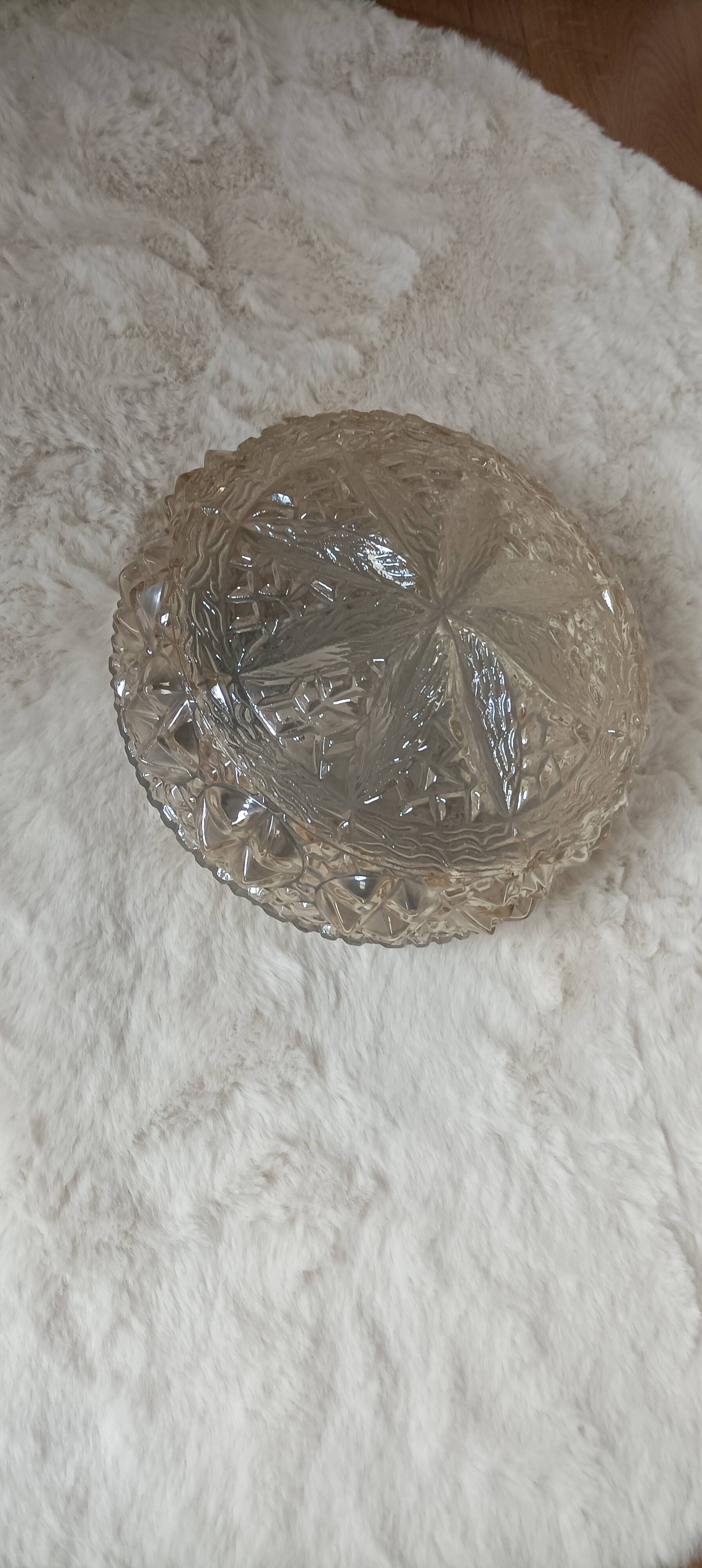 Plafonnier en verre ciselé