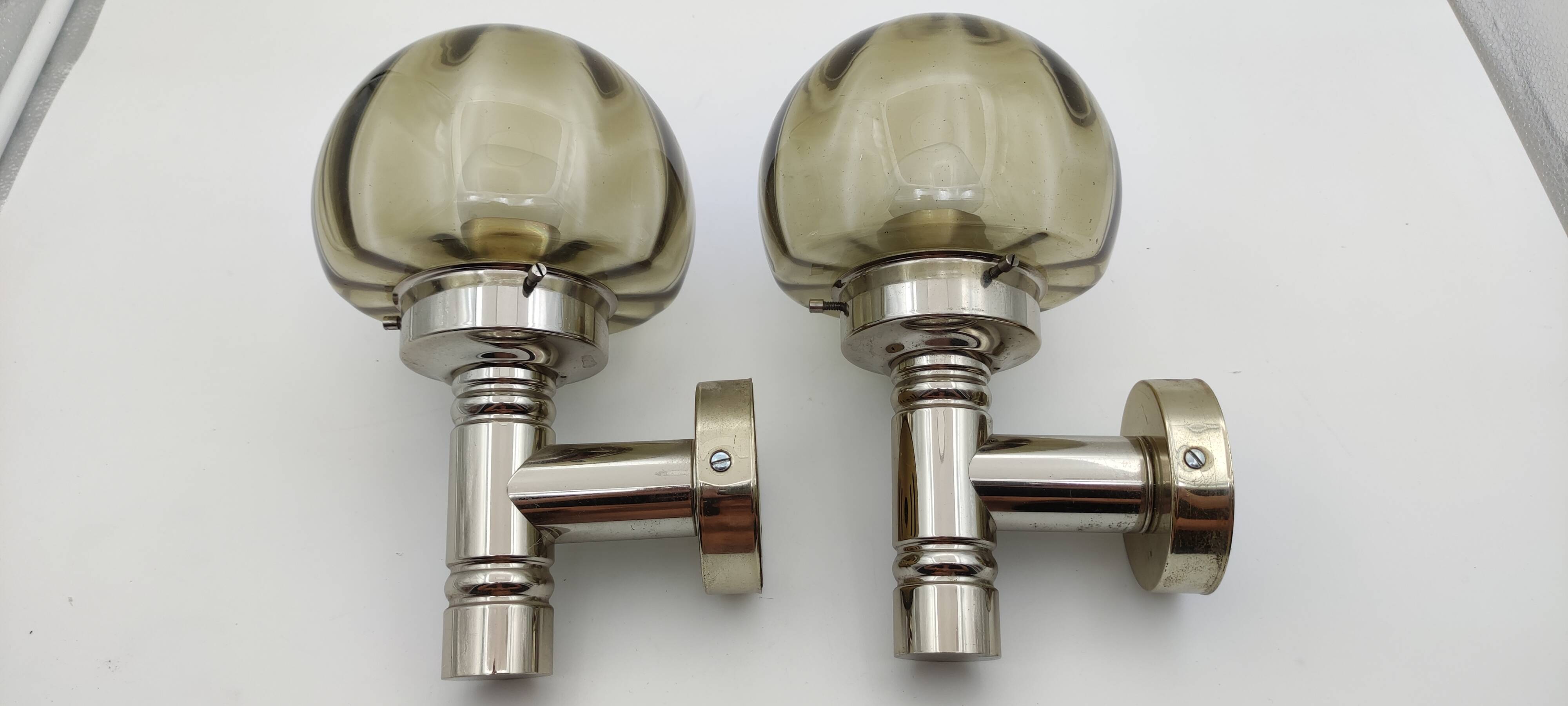 2 Sconces in nickel-plated brass and smoked glass, Scoliari style