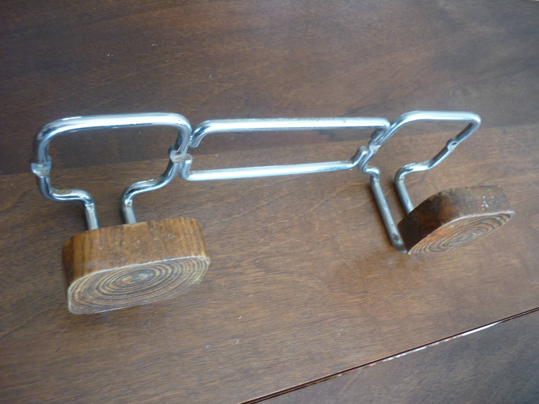 Coat rack with 2 wooden hooks 1970