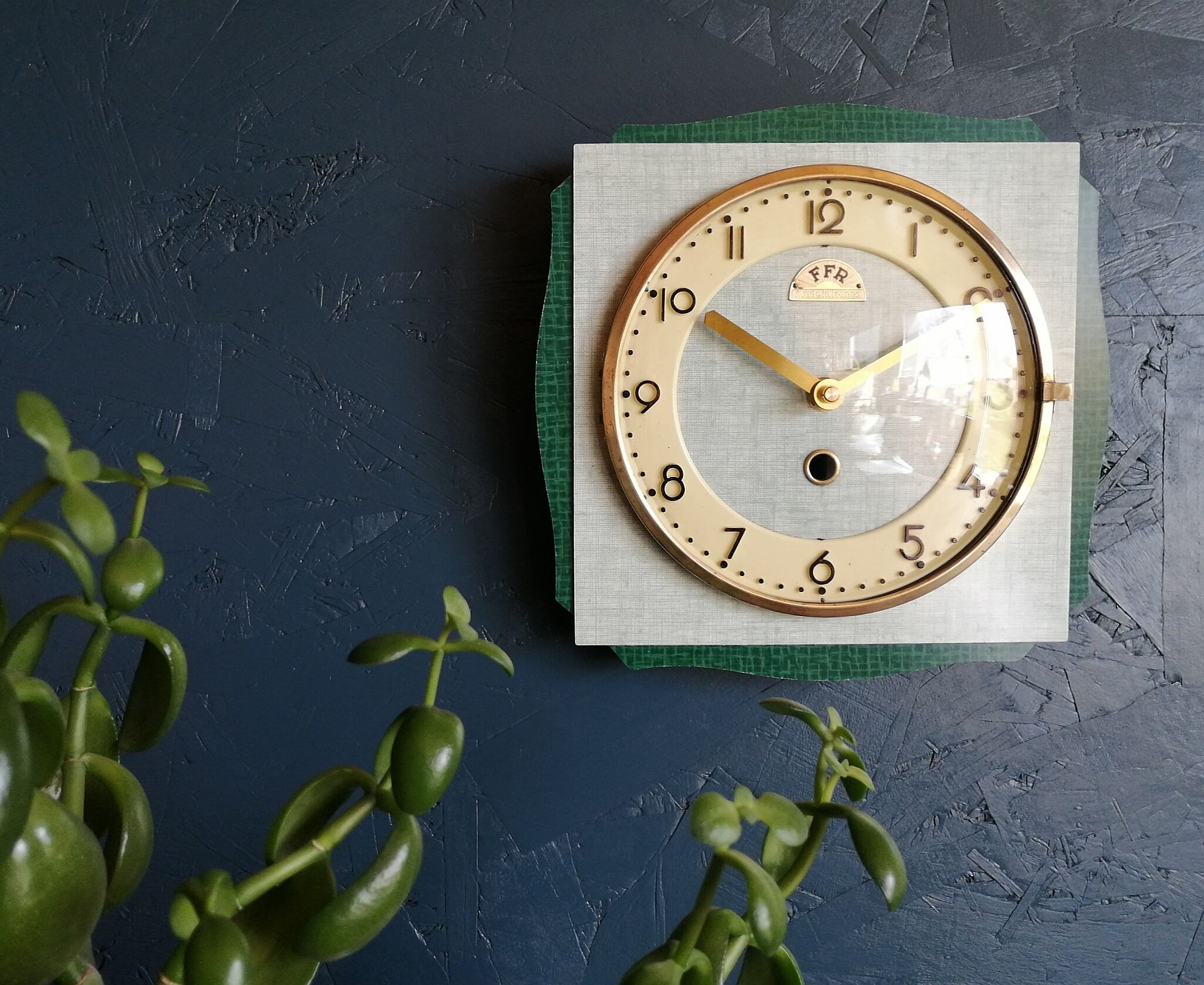 Clock formica vintage silent wall square "FFR golden green"