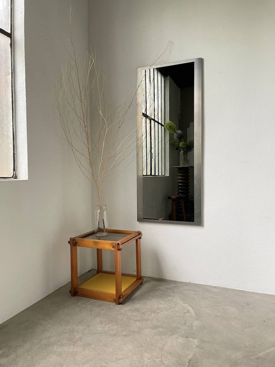 Bedside “cube” side table in pine DLG Regain