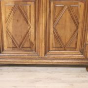 Armoire à Secret Du 17ème Siècle En Noyer