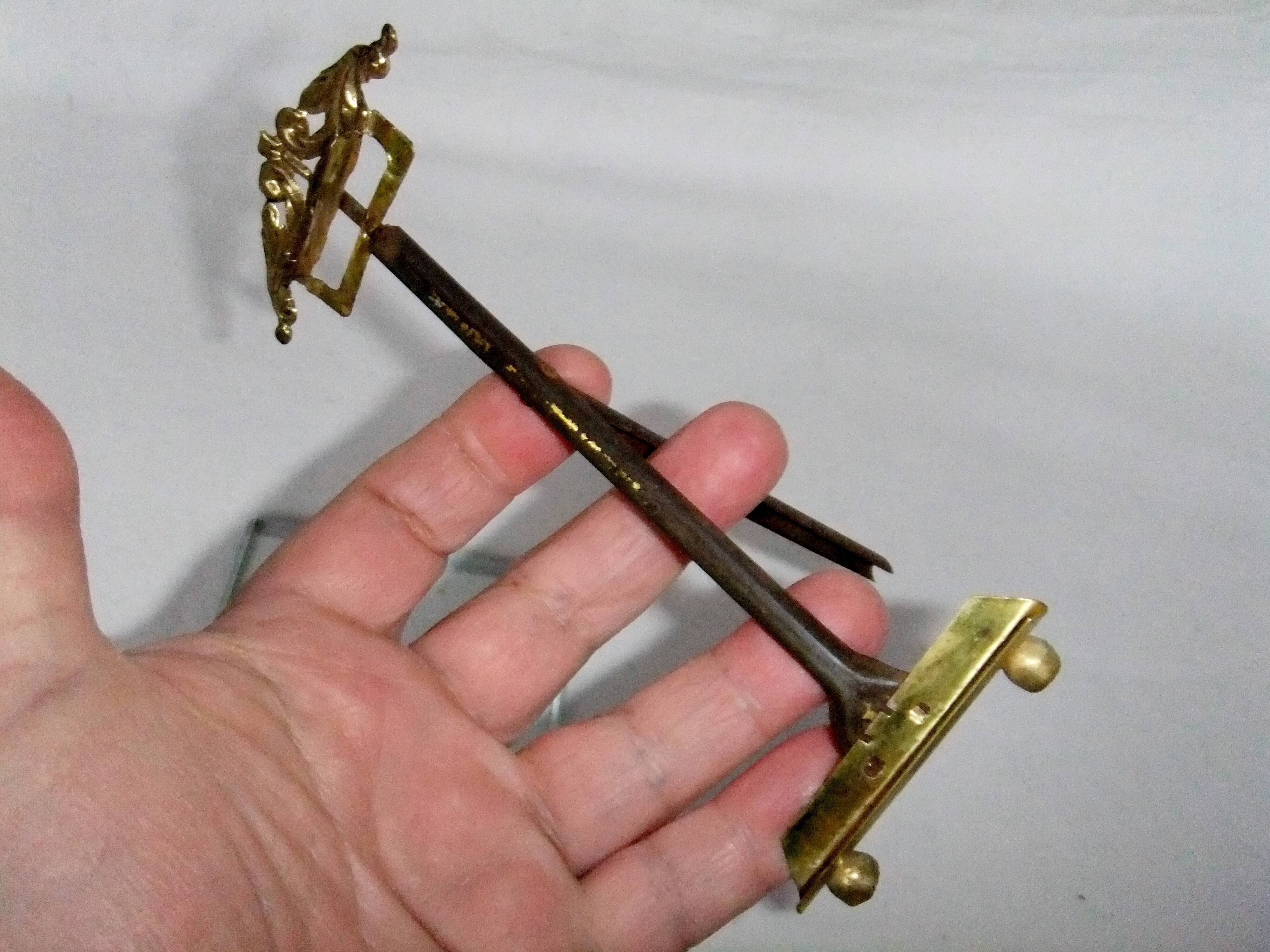 Photo frame photo holder beveled glass Louis XVI acanthus leaves