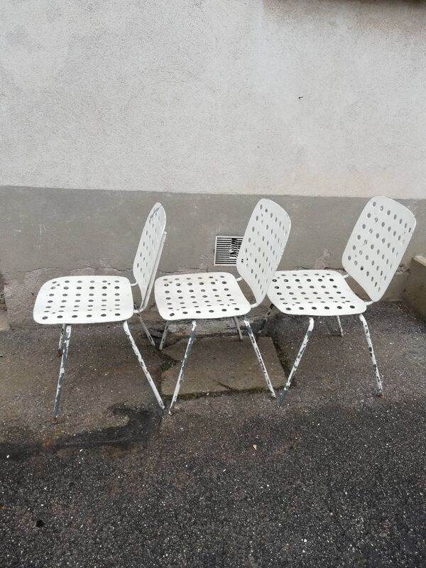 Chaises métalliques de Hans Coray