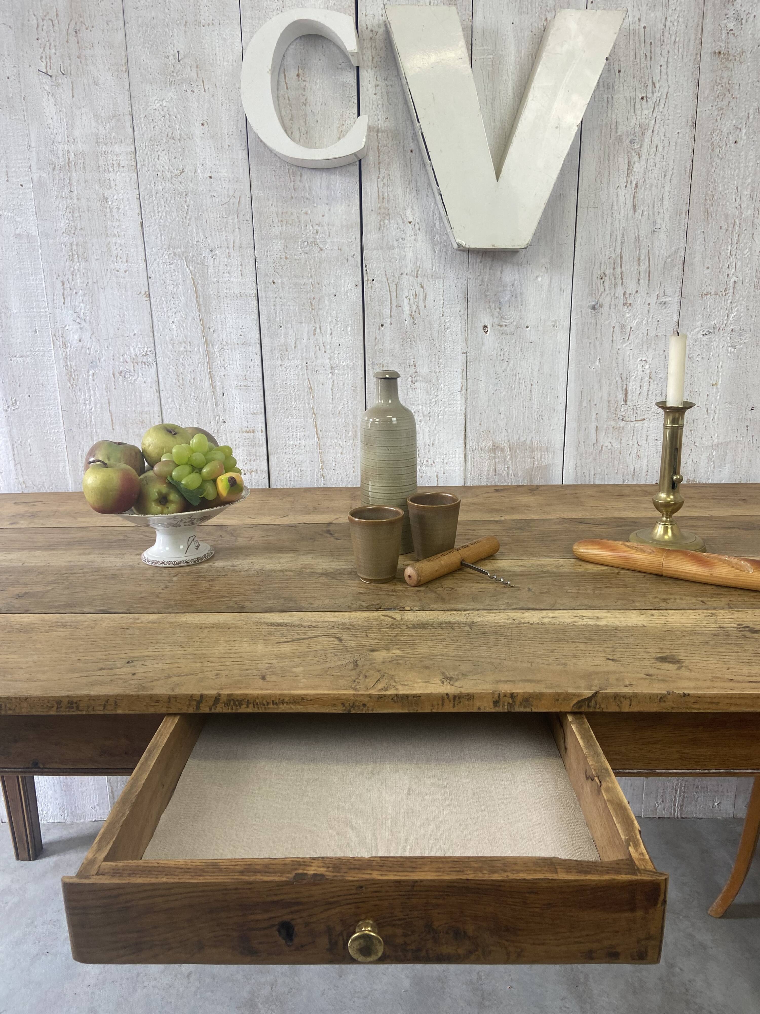 Farm table for 6/8 guests