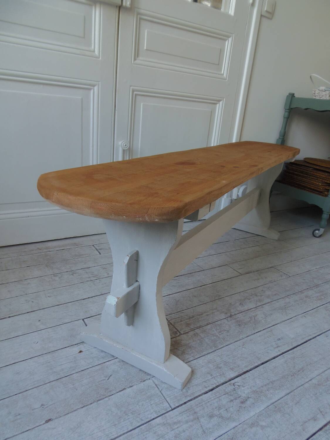 Vintage bench re-enchanted in pearl gray, wooden seat.