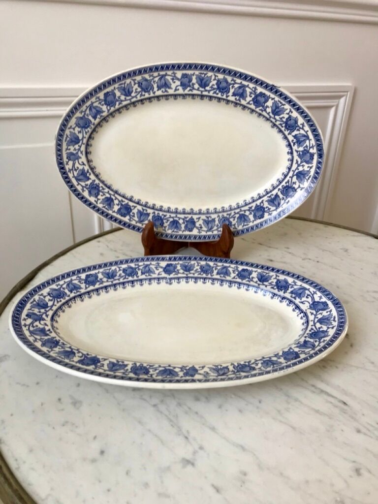 Duo of oval flat terre de fer u&c sarreguemines model "syrah" late nineteenth