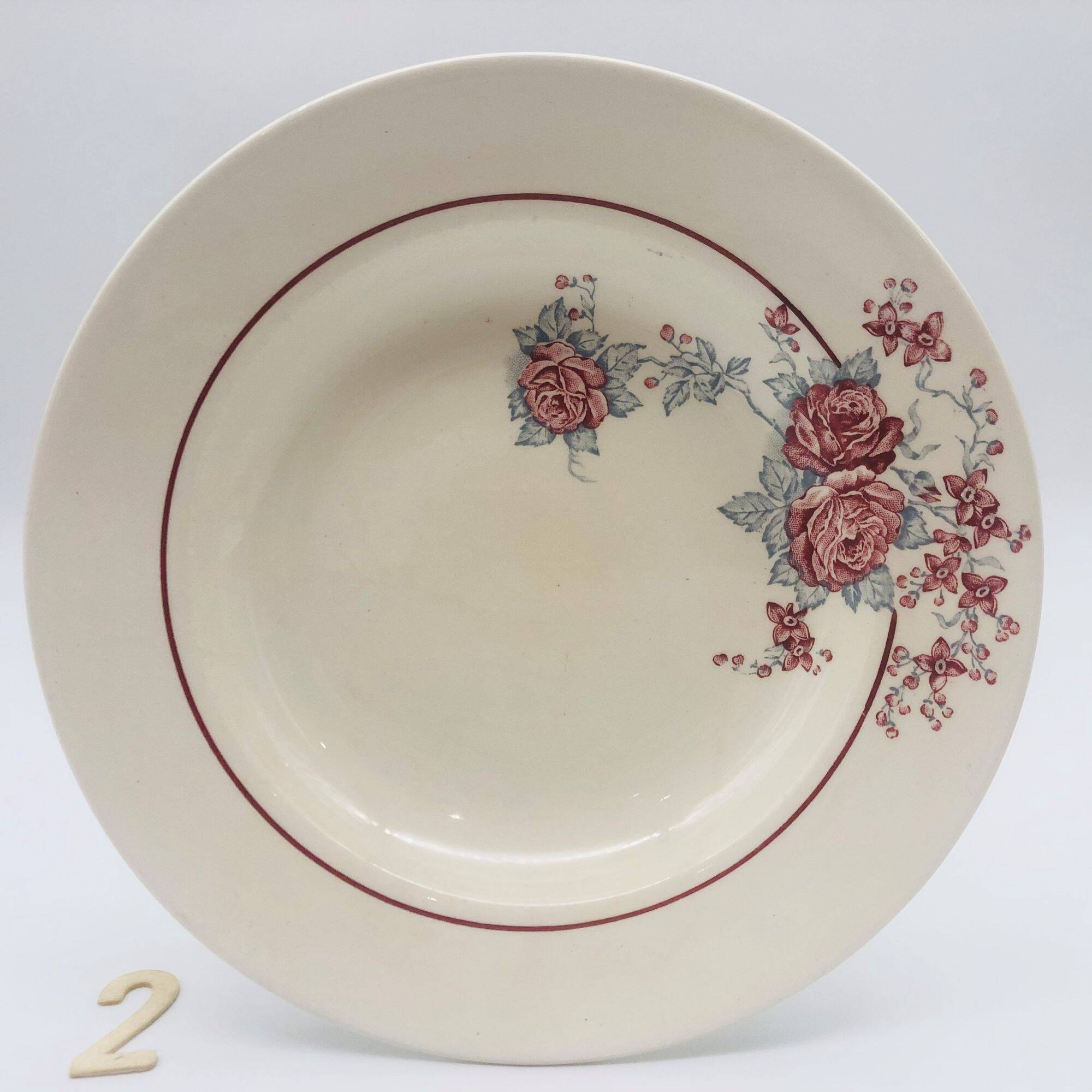 Set of 6 Saint Amand soup plates, Thalie model.