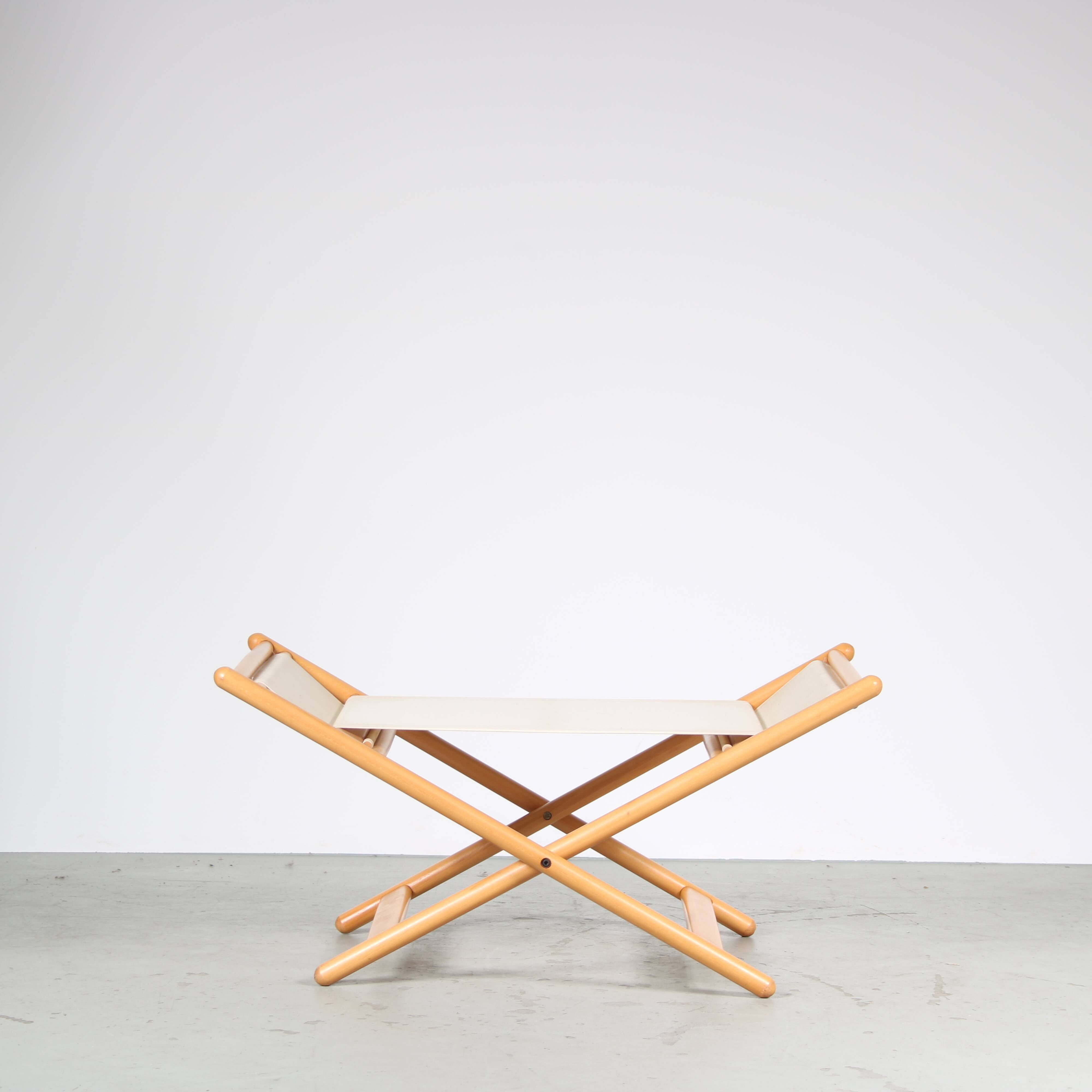 Chaise Vico Magistretti « Regina D'Africa » avec tabouret pour Alias, Italie 1970