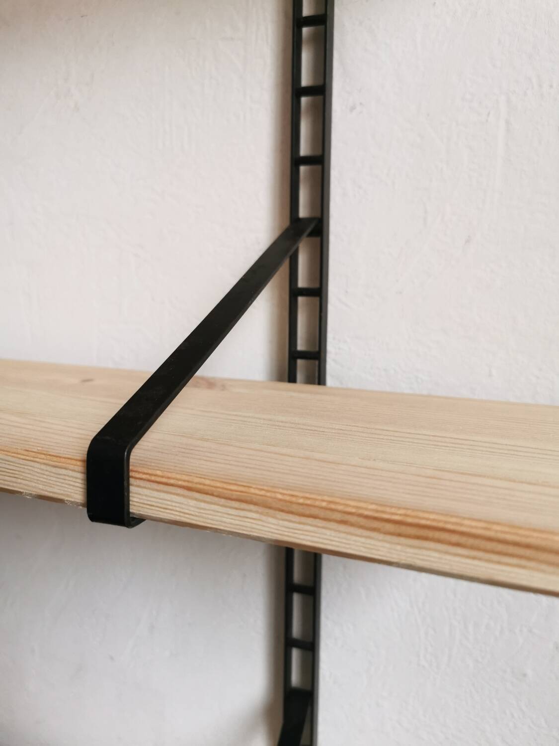 Italian suspended library