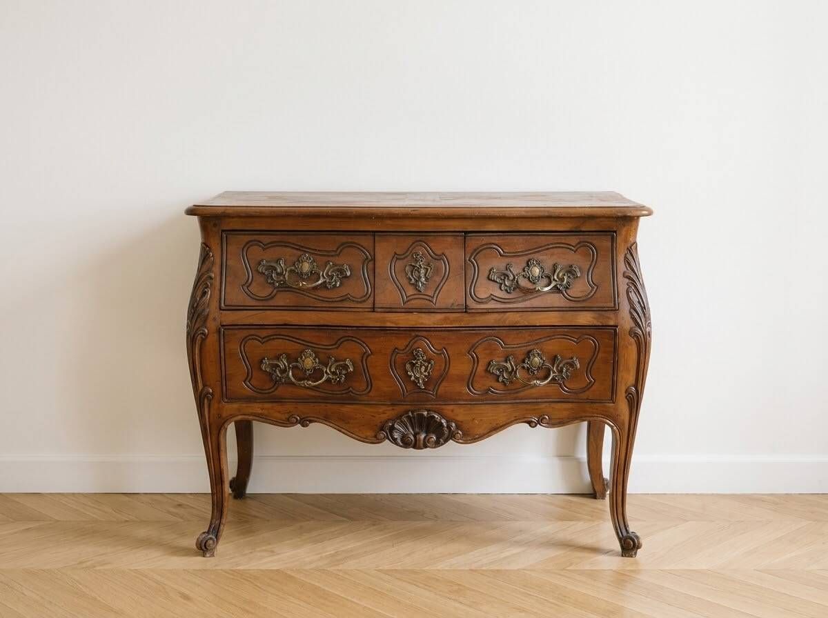 Louis XV style commode in carved wood