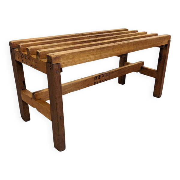 Banc ou support d'exposition à lattes en bois, France vers 1960