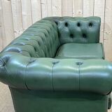 Chesterfield sofa in green leather 3 places from the 80s