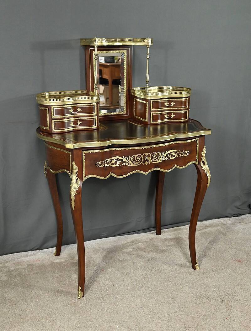 Small mahogany lady's writing desk, Napoleon III period – second half of the 19th century