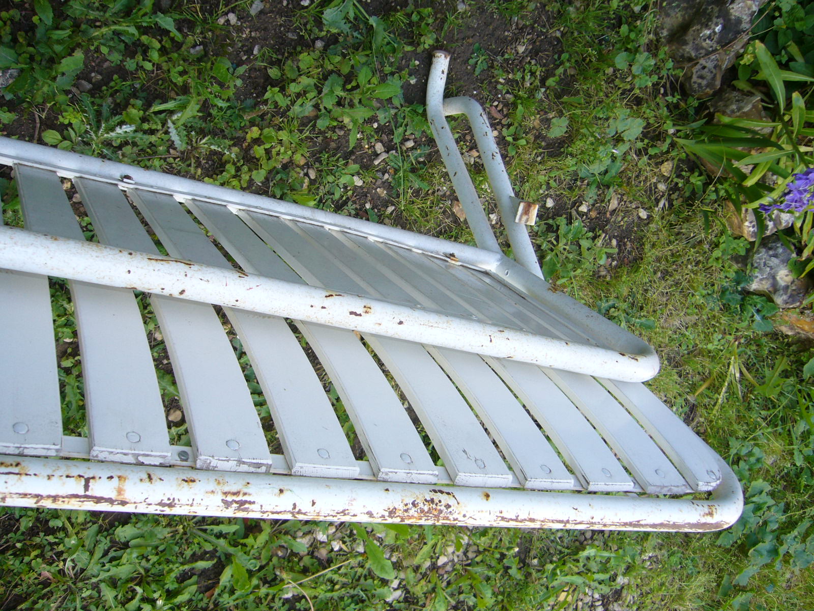 Banc de jardin pliant en métal et bois