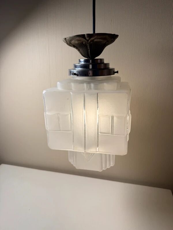 Art Deco "Skyscraper" suspension from the 1930s – Geometric frosted glass