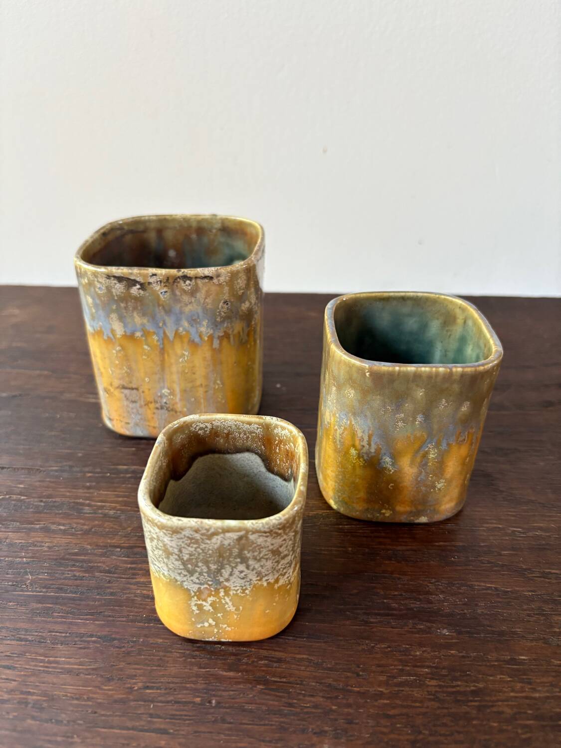 Set of 3 Art Nouveau flower pots by Gustav de Bruyn