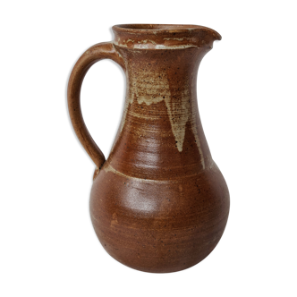 Sandstone decanter