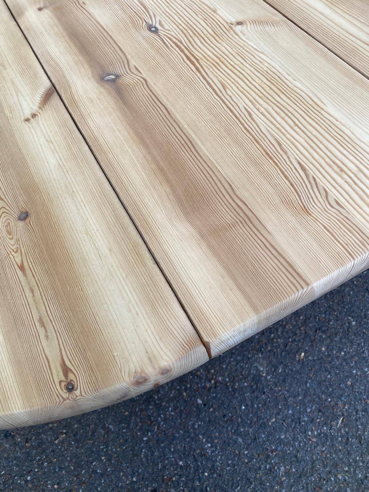 Table à manger ronde décapée extensible Rainer Daumiller Hirtshals Sawaerk