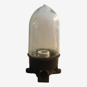 Lampe de cour ou d'usine en bakélite avec verre obus