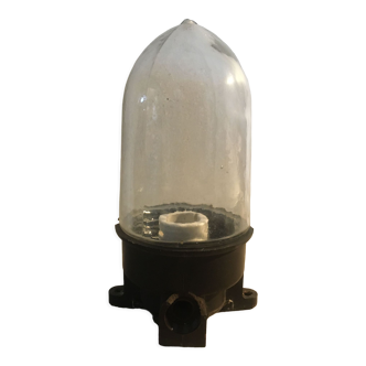 Lampe de cour ou d'usine en bakélite avec verre obus