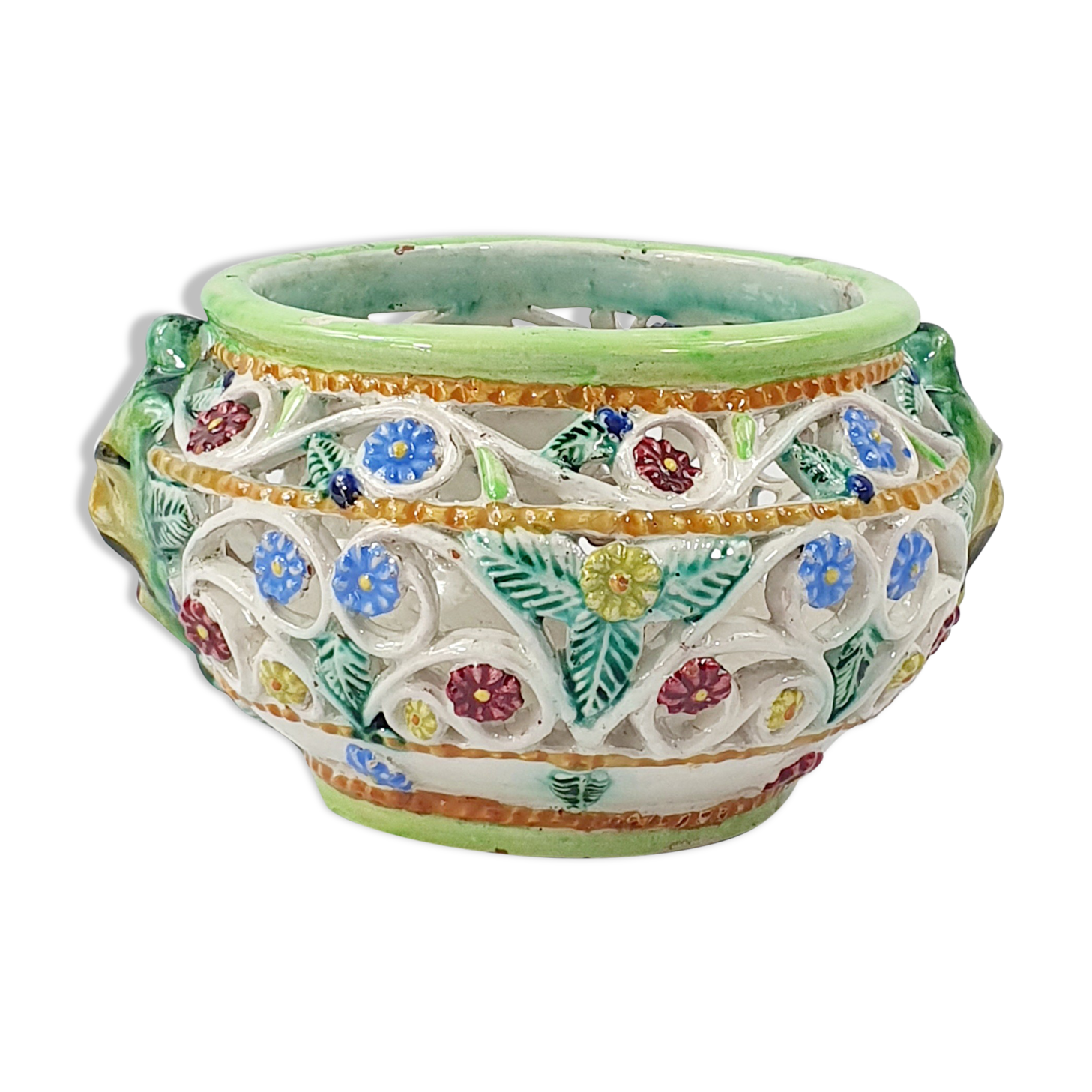 Openwork slurry pot cover in early XXTH Italy