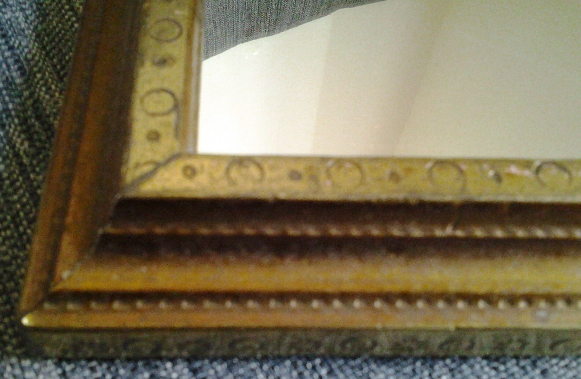 Vintage mirror in brass and wood 15x25cm
