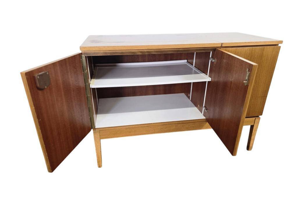 Meuble audio vintage en bois : buffet/meuble de rangement