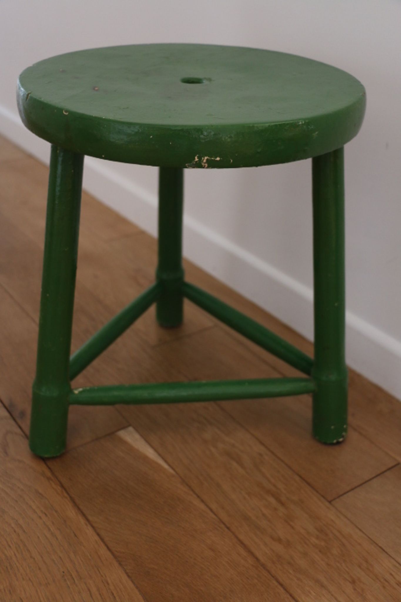 Green wood tripod stool 400mm