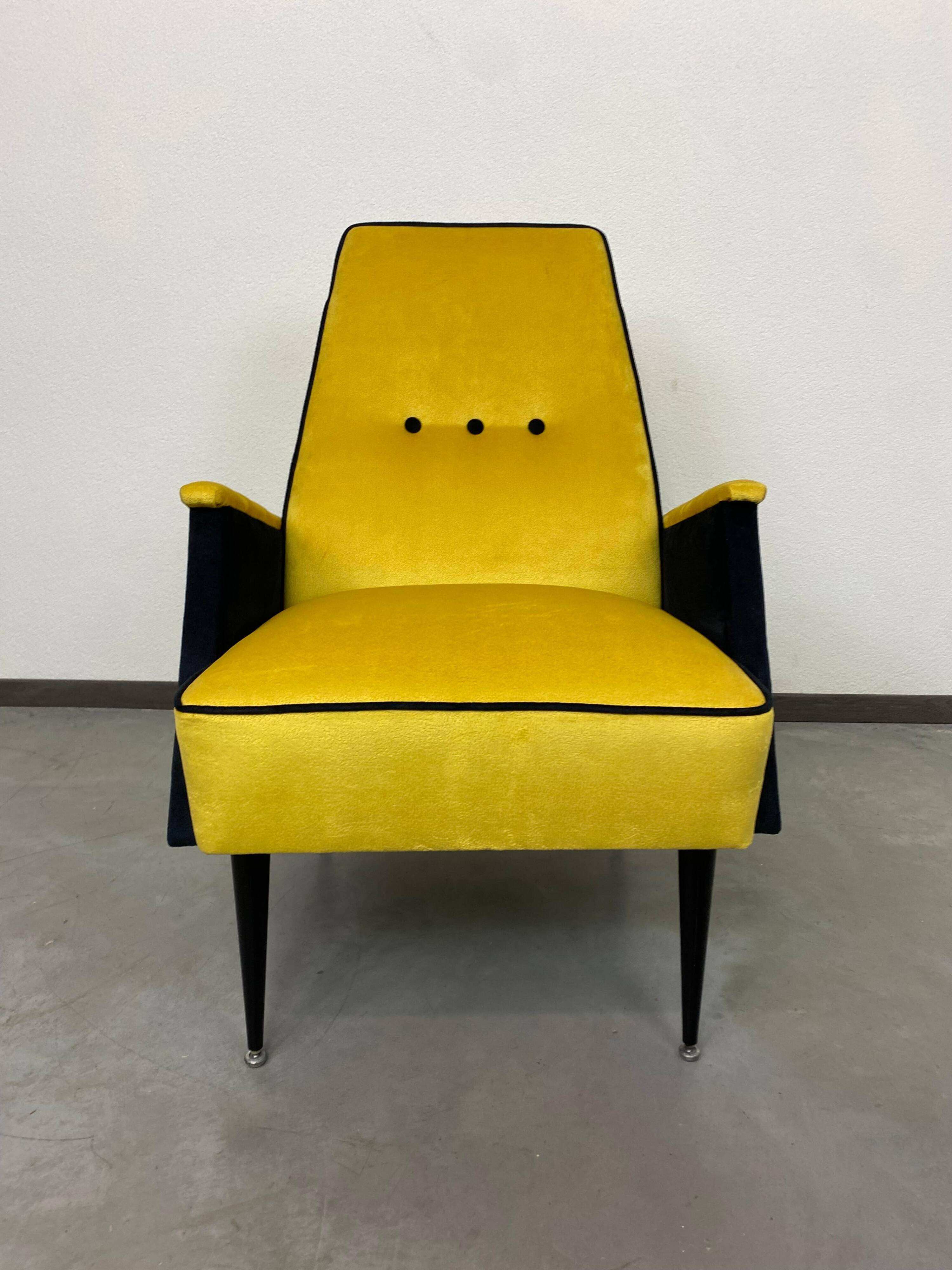 Mid-century design yellow armchairs