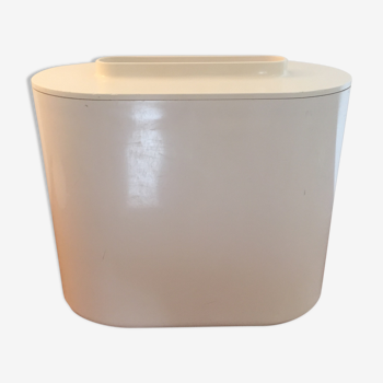 Kartell ice bucket by Giotto Stoppino