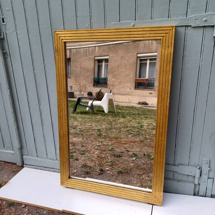 Grand golden mirror from the revolutionary period 110 cm x 74 cm