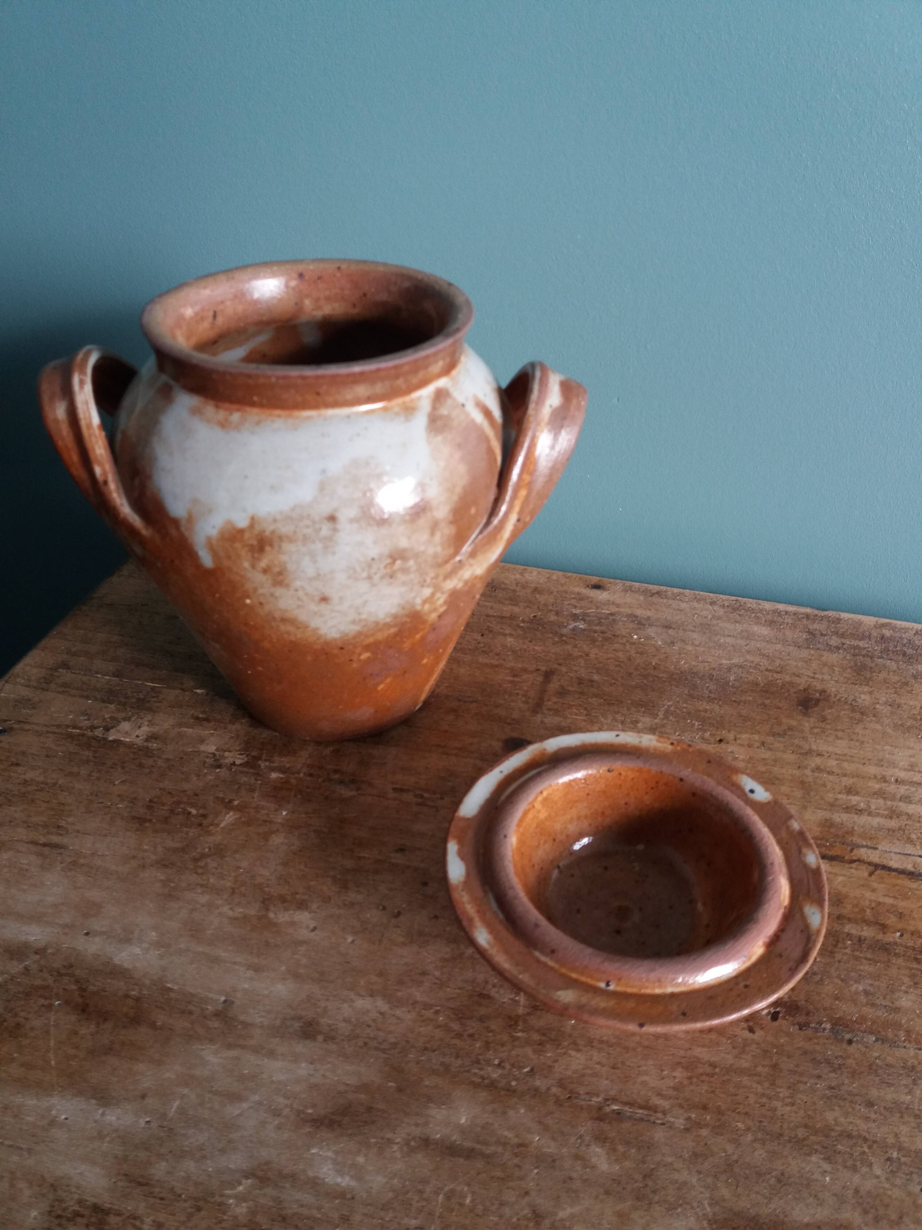 Covered pot condiment pot in Puisaye stoneware