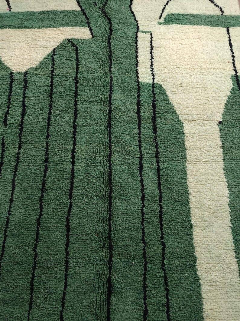 Traditional pure wool rug from Oued Zam, size 150 x 250 cm.