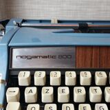 Typewriter Nogamatic and his suitcase