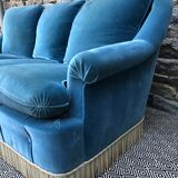 Blue velvet toad sofa