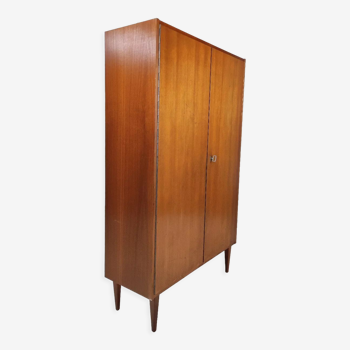 Armoire vintage