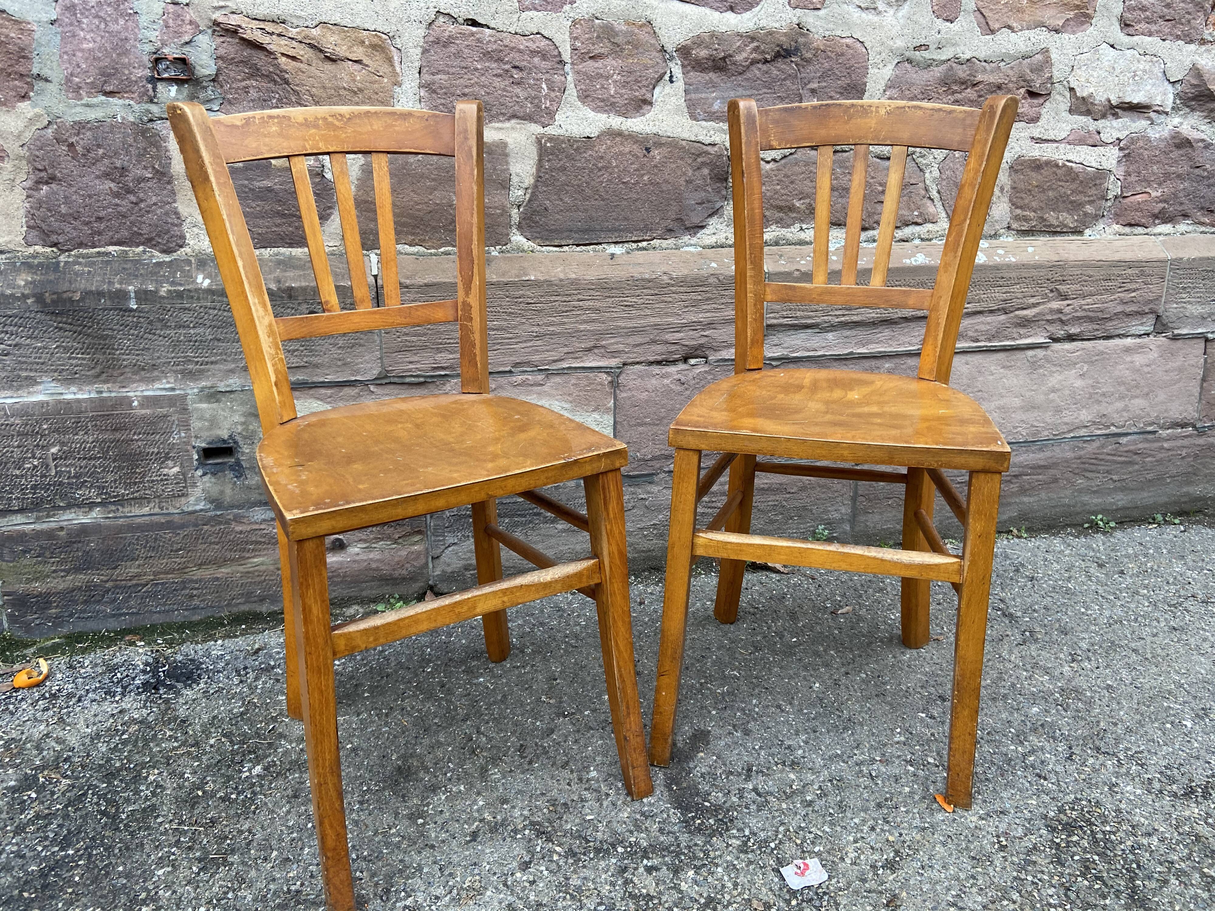 Pair of bistro chairs 1950 Brasserie Bois curved